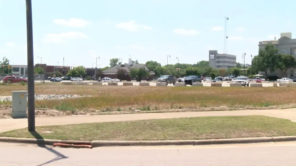 The Fayetteville-Cumberland County Economic Development Foundation is expected to present new ideas on Monday night for the vacant lot across from the Cumberland County Courthouse, the same site where county leaders once planned to build the $145 million Crown Performing Arts Event Center.