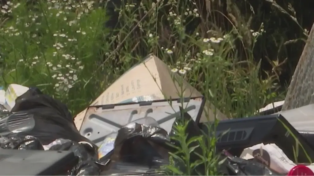 Alamance County community concerned about trash piling up at dump site (WGHP)