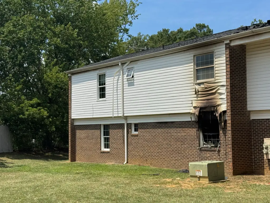According to the Dunn Fire Department, the incident happened just before 11 p.m. at the Ashbrooke Apartments on East Pope Street. (Cole Sams/CBS 17)