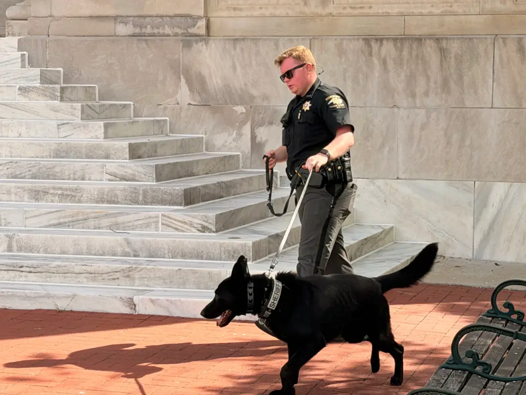 Security outside of the Wilson County Courthouse the day after a shooting outside the building. (Dorez Wynn/CBS 17)