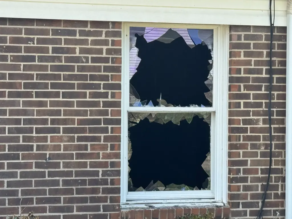 According to the Dunn Fire Department, the incident happened just before 11 p.m. at the Ashbrooke Apartments on East Pope Street. (Cole Sams/CBS 17)