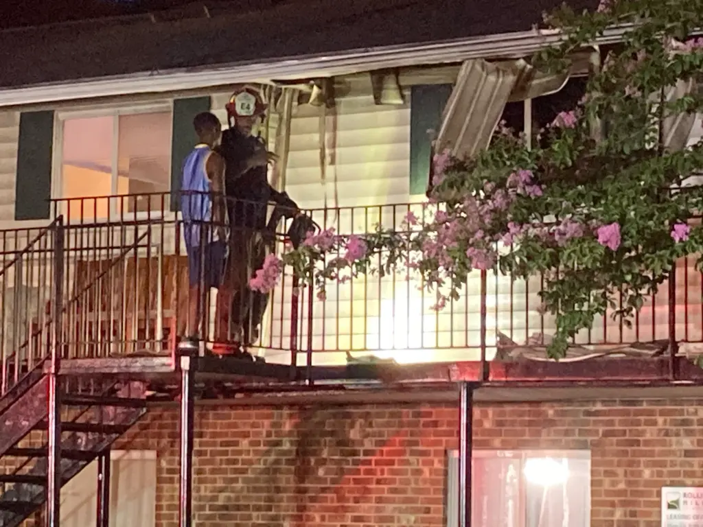 According to the Durham Fire Department, firefighters received a report just after 8 p.m. of a blaze at the Rolling Hills Apartments in the 400 block of East Pilot Street. (Ben Bokun/CBS 17)