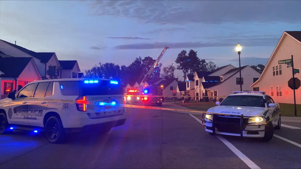 The incident was reported by the Zebulon Fire Department just after 5:30 a.m. at a townhome in the 700 block of Putney Hill Road. (Judith Retana/CBS 17)